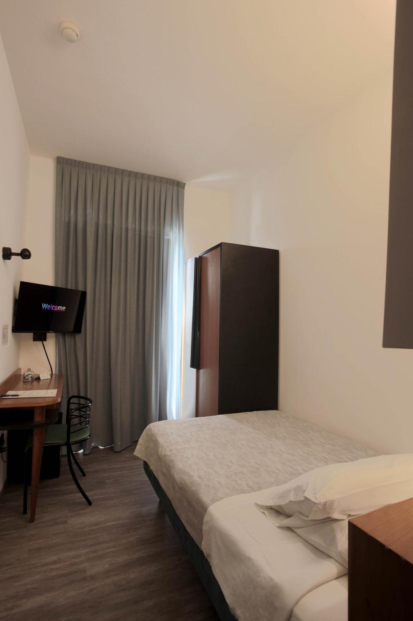 Hotel Ali D'Oro Rimini Phòng bức ảnh