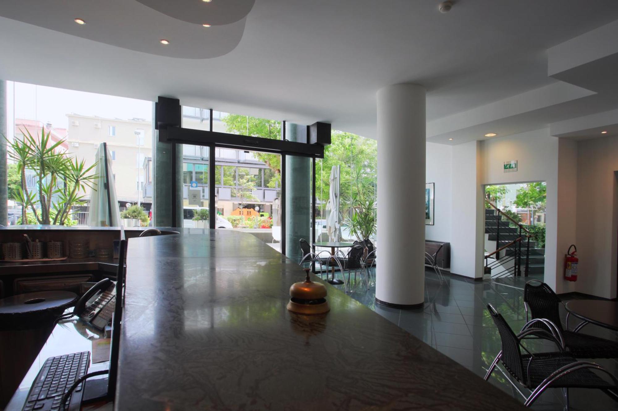 Hotel Ali D'Oro Rimini Ngoại thất bức ảnh